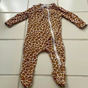 Angel Dear giraffe print footies 3-6 months